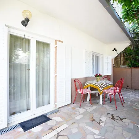 Apartment Marija Podstrana